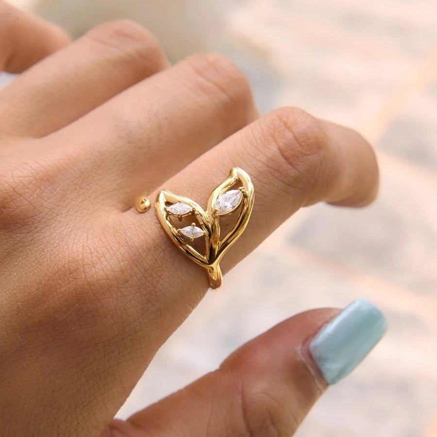 Feuille Marquise Gold Leaf Ring on the hand, worn
