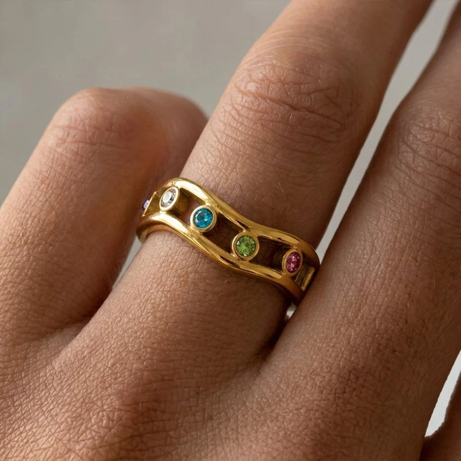 Harlow Stone Band, worn