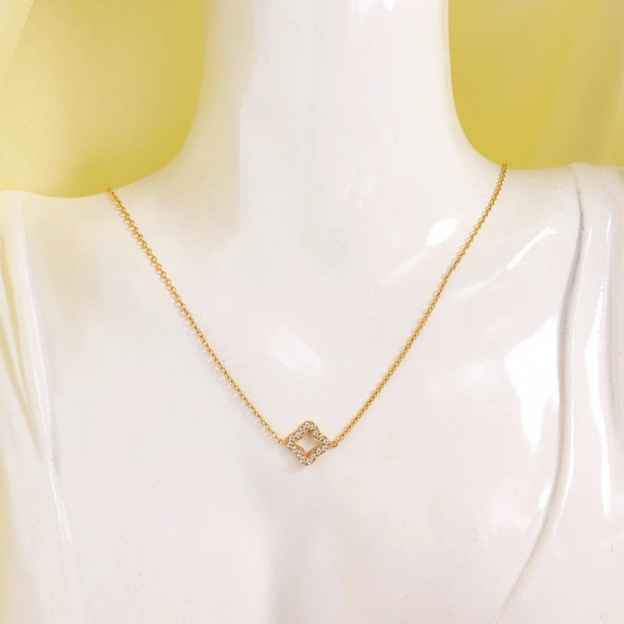 Lucca Gold Four-Leaf Clover Necklace, close-up of the finish