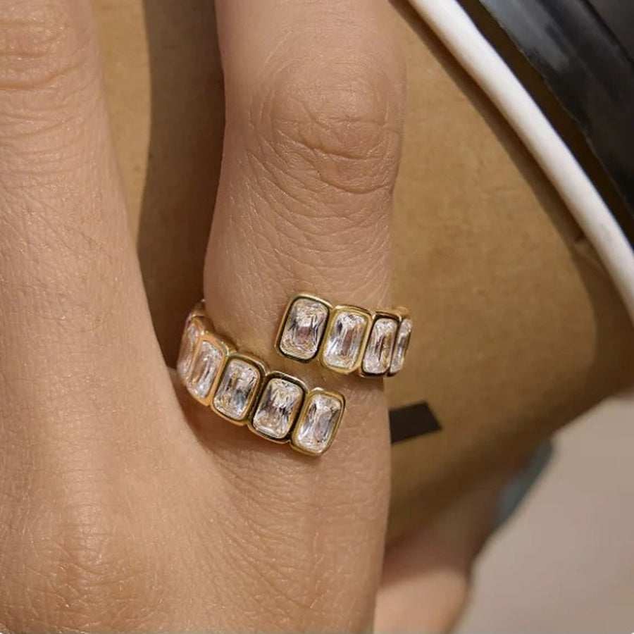 Vienna Baguette Ring, stone ring, worn