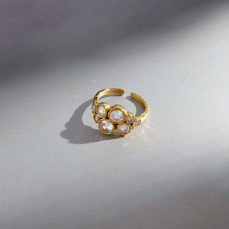 Constellation Gold Cluster Ring, close-up of the finish
