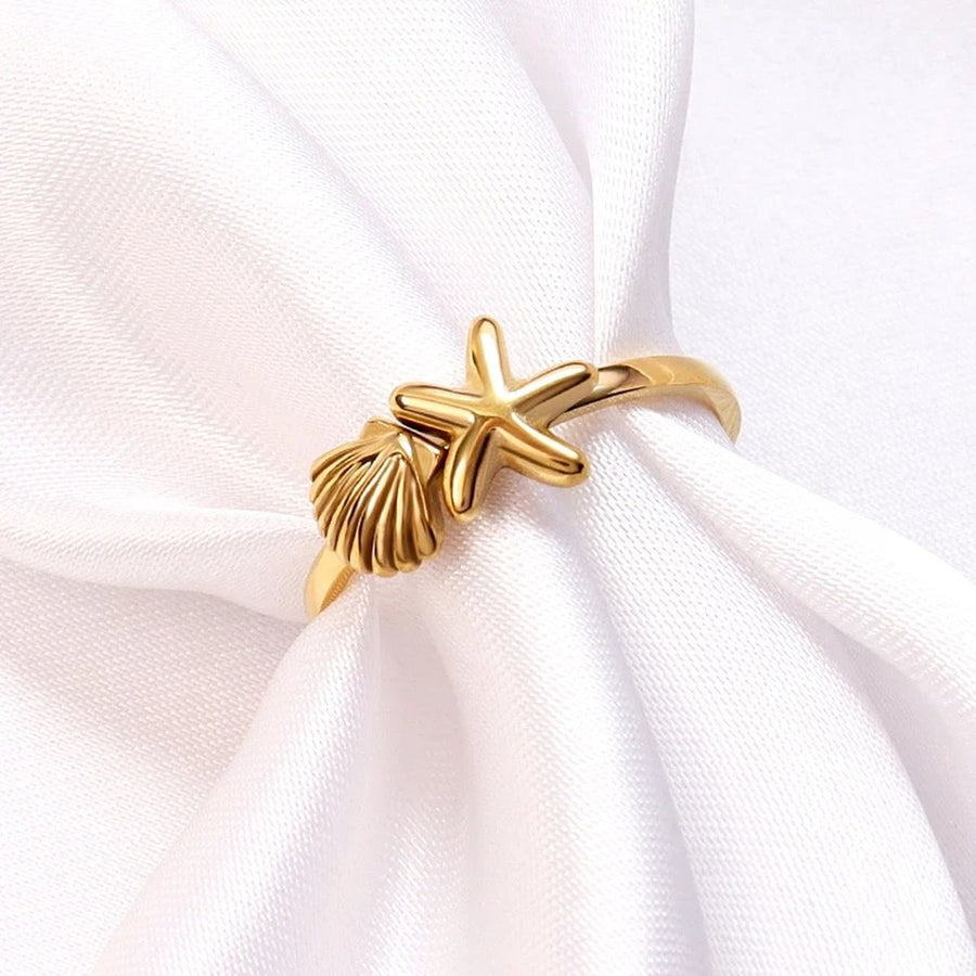 Marina Shell Gold Ring, close-up of the finish
