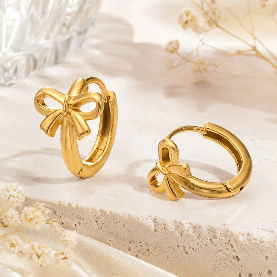 Noeud Bow Gold Huggie Earrings, close-up detail