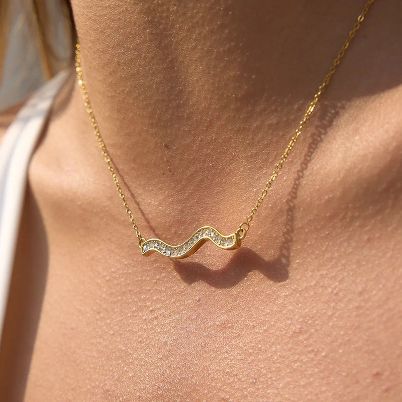 Onde Wave Necklace, chain necklace, worn