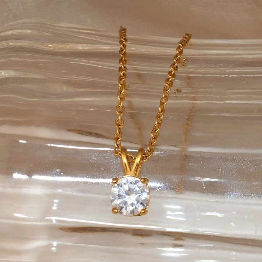 Pia Solitaire Necklace, pendant necklace, detail
