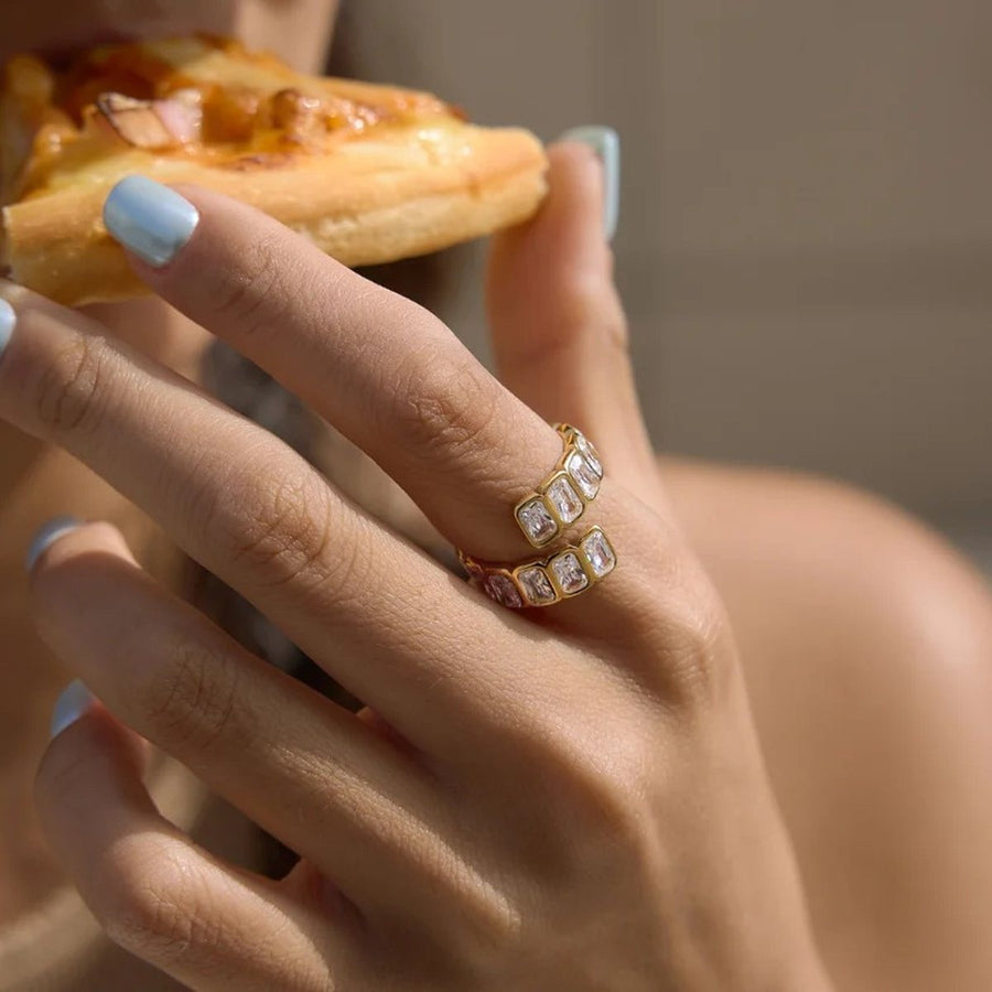 Vienna Baguette Ring, stone ring, worn